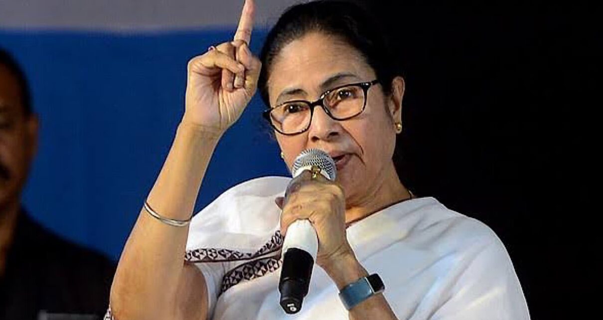 Mamata Banerjee E8574363255